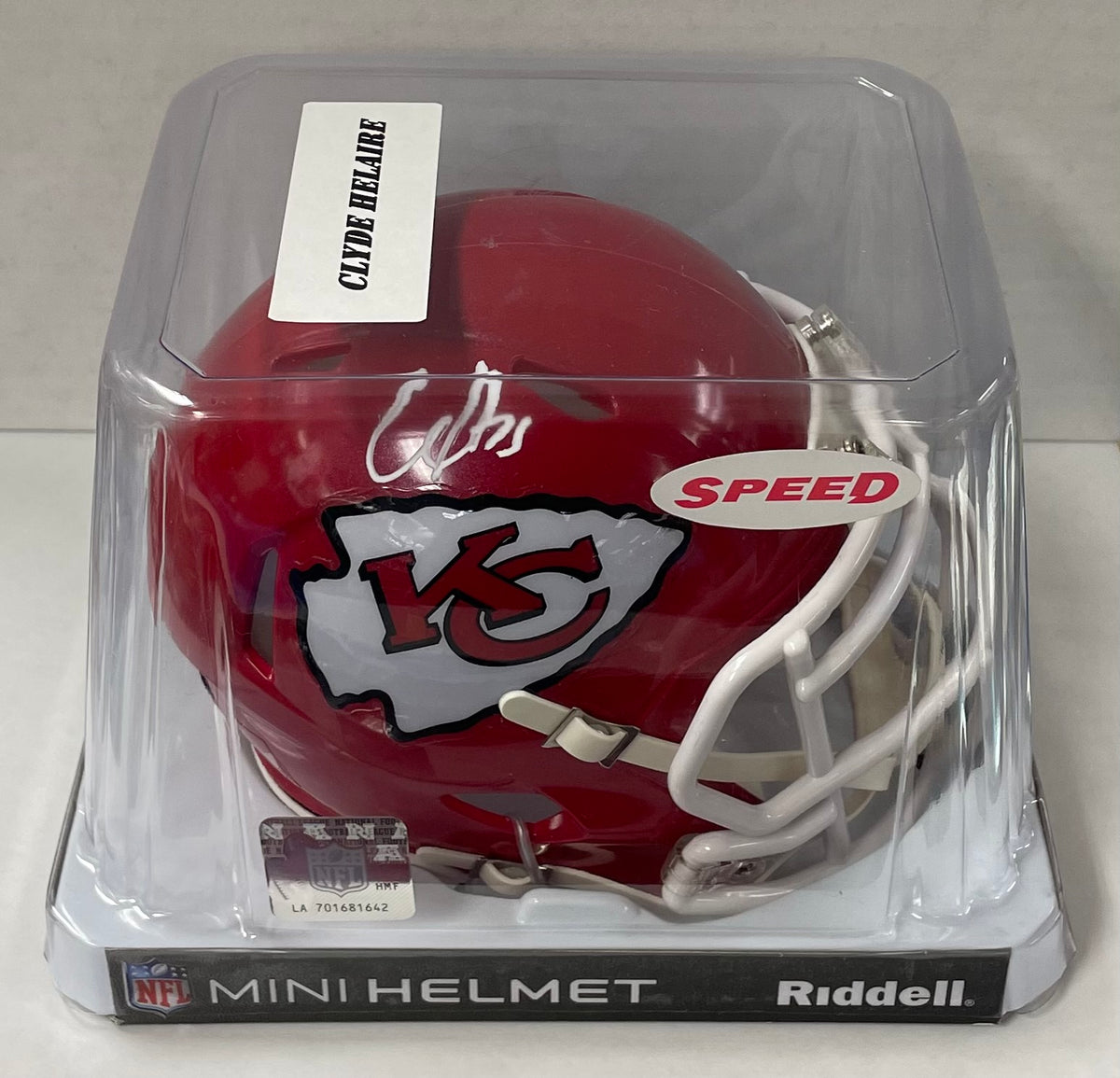 Chiefs Mini Helmet Speed Clyde Edwards-Helaire - Autographed w/ Becket – JP  Sports