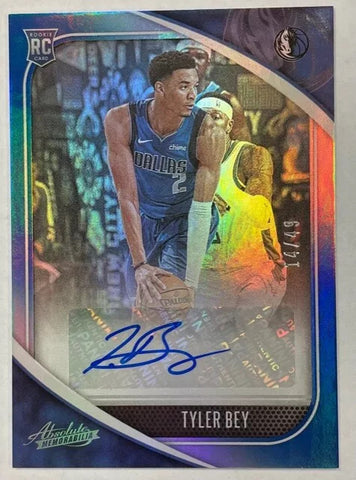 Mavericks Tyler Bey 2020-21 Absolute Memorabilia No.RAV-TBE #14/49 Autographed Rookie Single Card