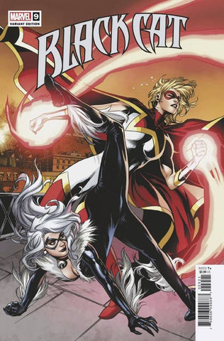 Black Cat Issue #9 August 2021 Cover B Lupacchino Connecting Variant Comic Book